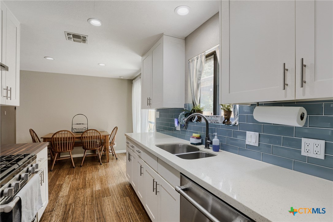 600 Live Oak Drive Property Photo 11