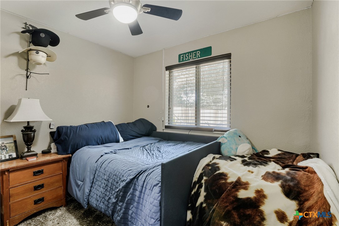 600 Live Oak Drive Property Photo 15