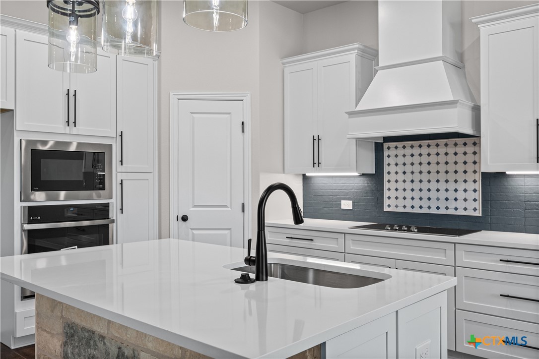 132 Lasso Loop Property Photo 10
