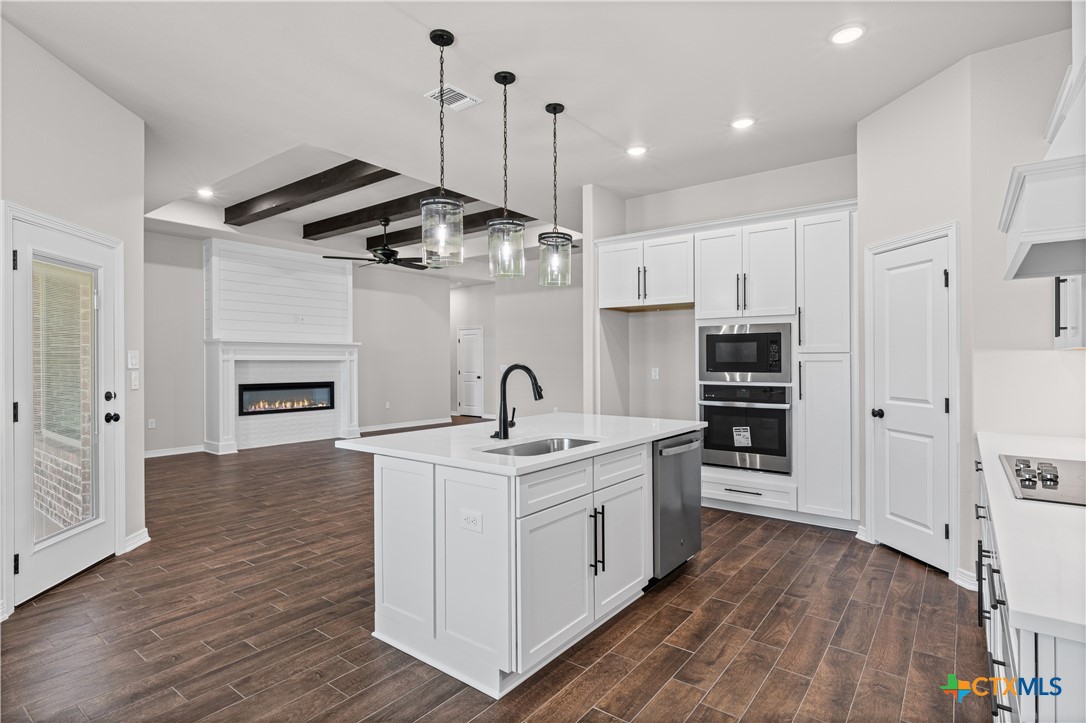 132 Lasso Loop Property Photo 13