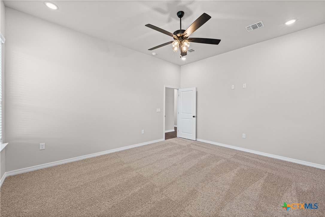 132 Lasso Loop Property Photo 28