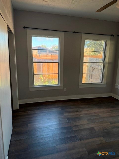 215 N Houston Avenue Property Photo 17
