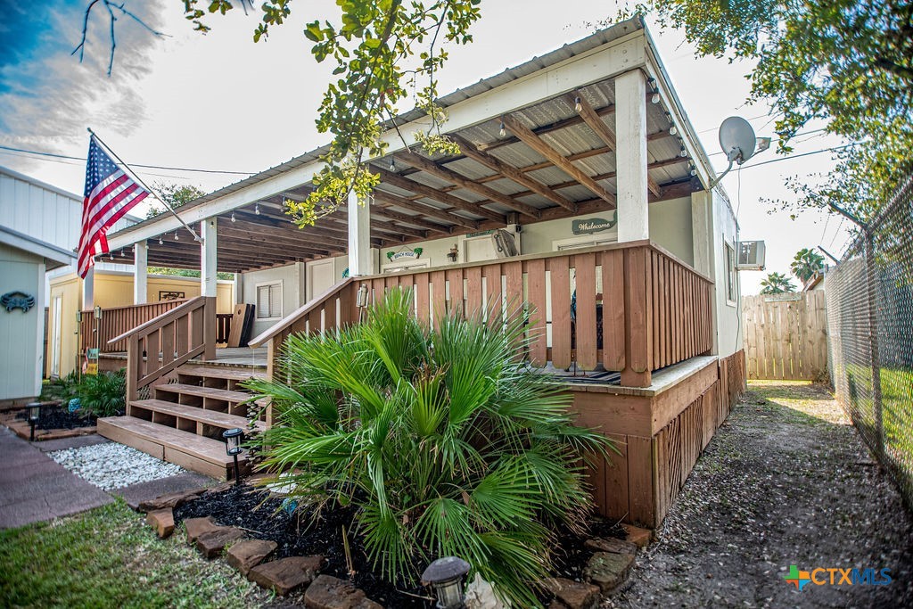 1207 W Madison Avenue Property Photo 1