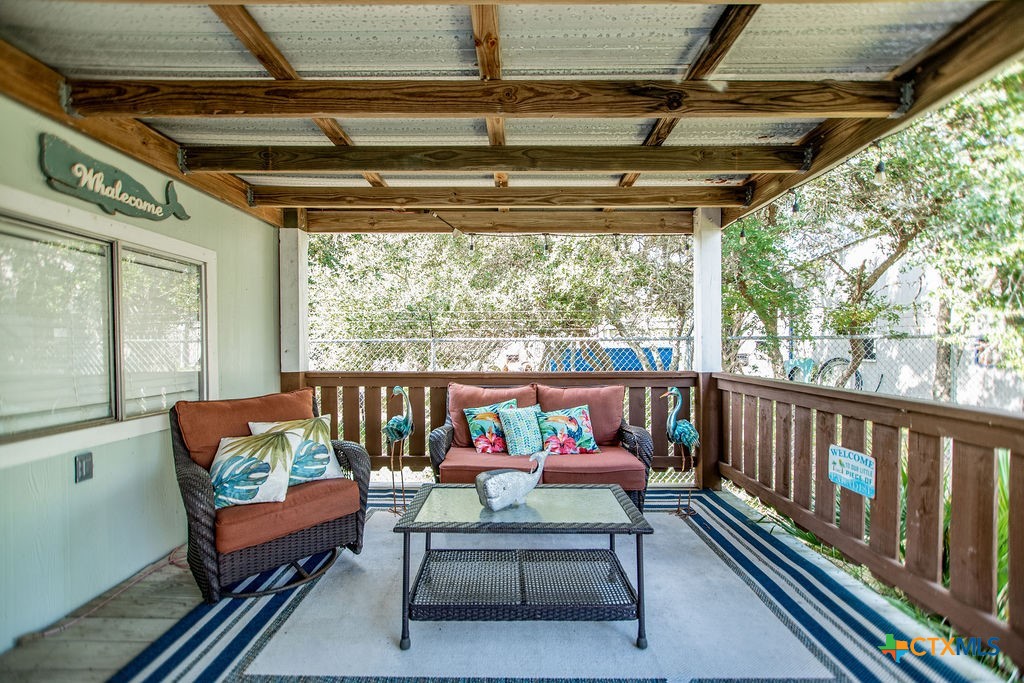 1207 W Madison Avenue Property Photo 8