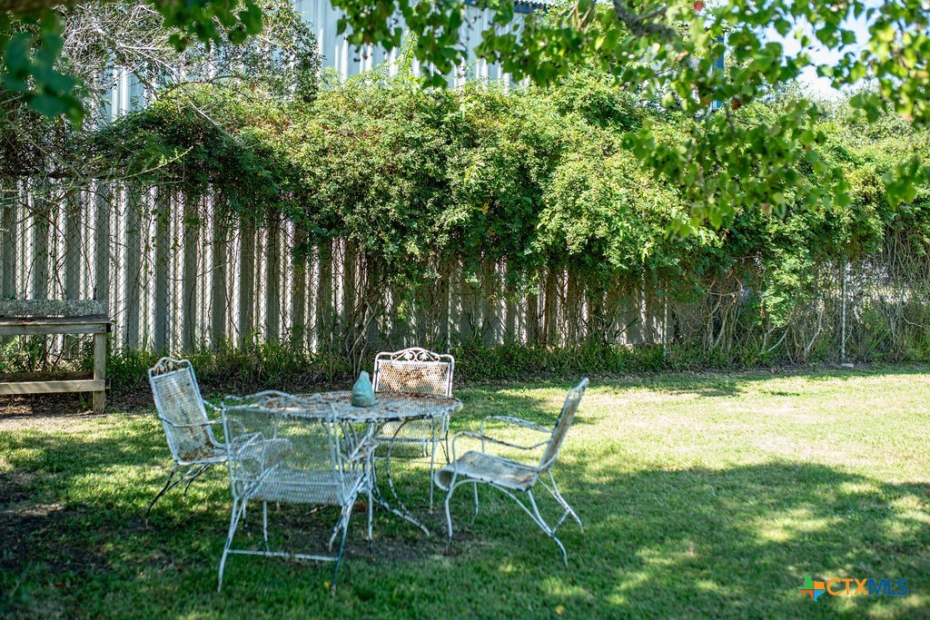1207 W Madison Avenue Property Photo 13