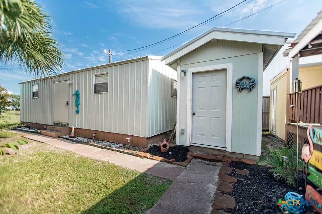 1207 W Madison Avenue Property Photo 17