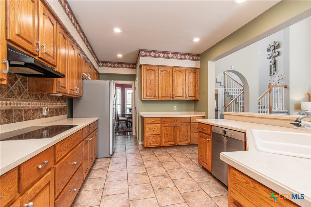 121 Wallace Boulevard Property Photo 11