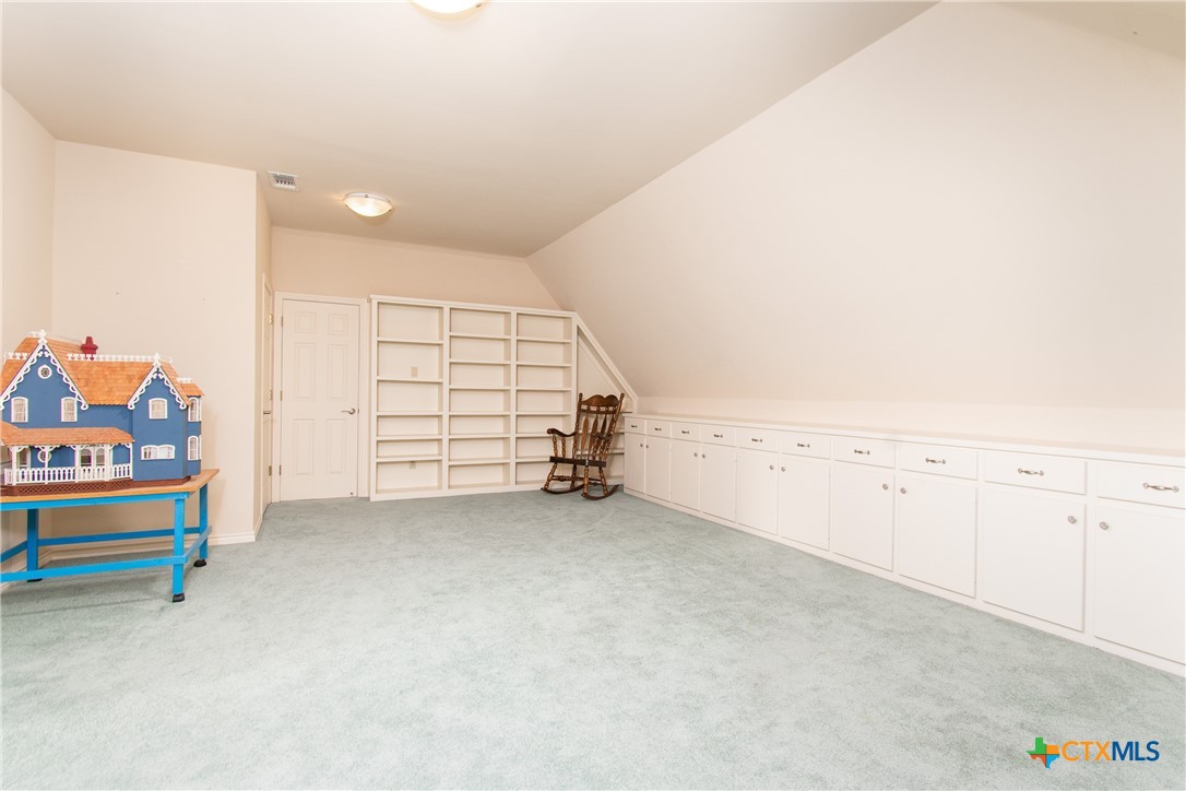 121 Wallace Boulevard Property Photo 24