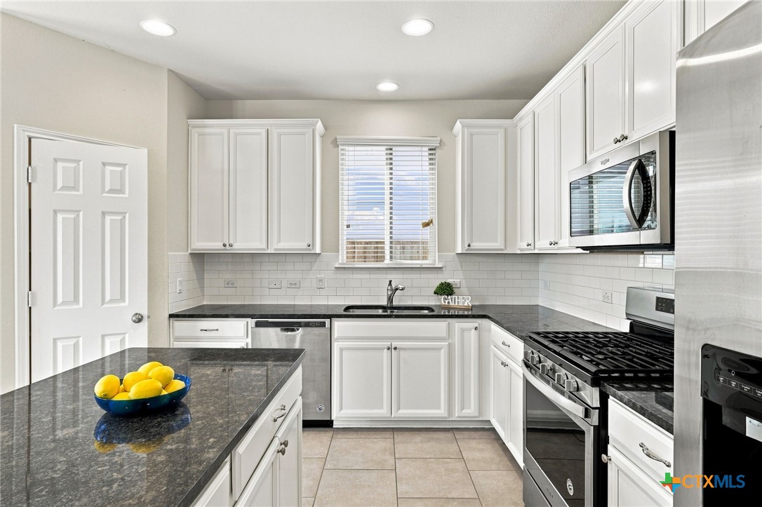329 Bonnet Boulevard Property Photo 6