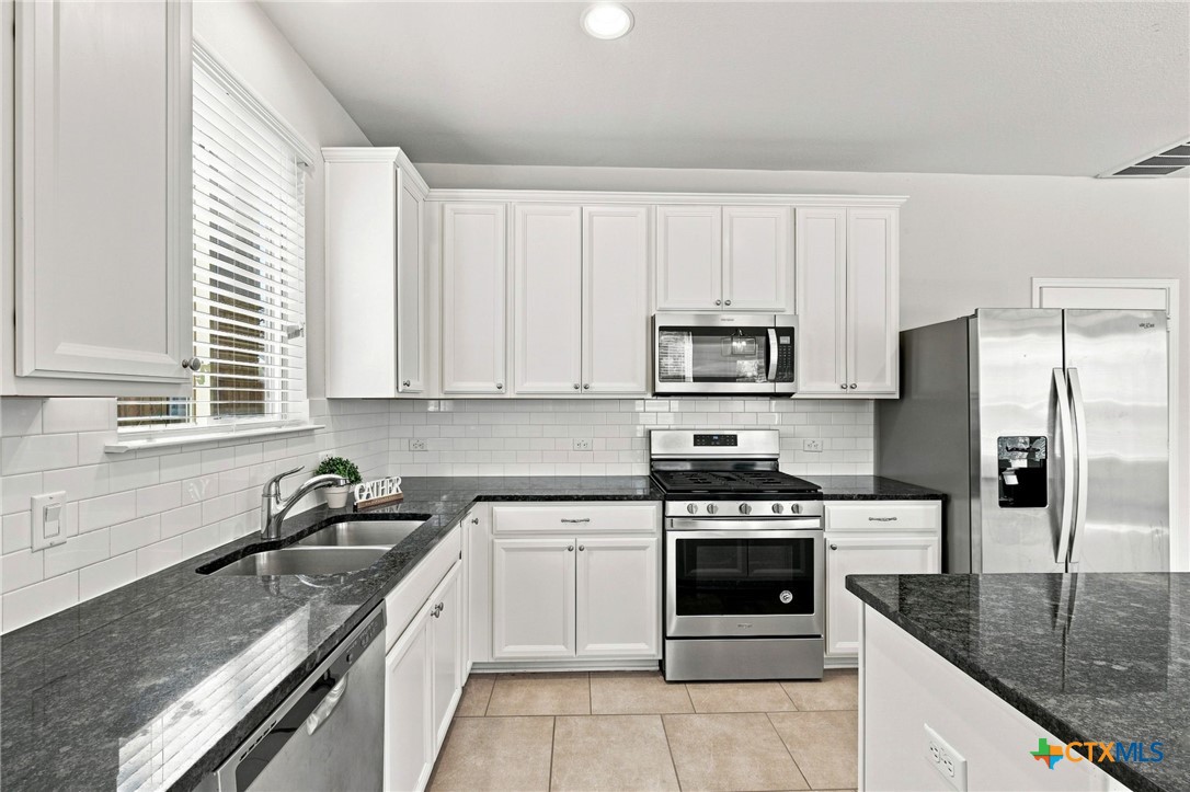 329 Bonnet Boulevard Property Photo 7