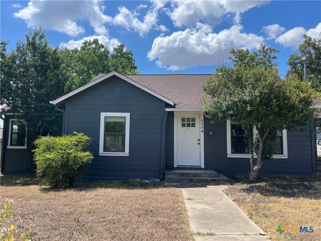 625 E 13th Avenue Property Photo 1