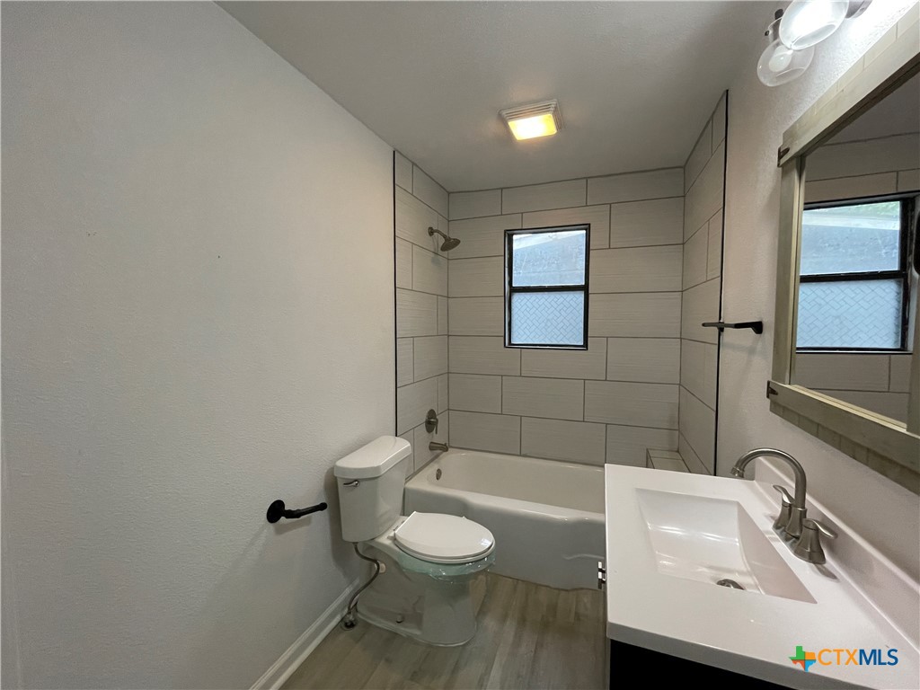 625 E 13th Avenue Property Photo 13