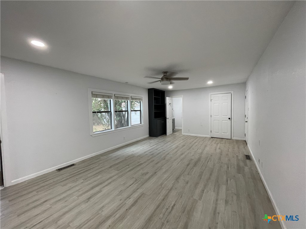625 E 13th Avenue Property Photo 14