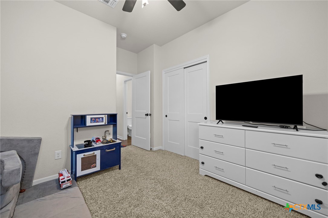 716 Killam Drive Property Photo 23