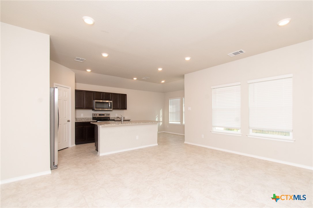 1307 Iron Horse Drive Property Photo 2