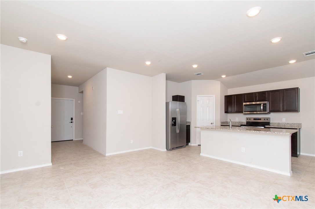 1307 Iron Horse Drive Property Photo 3