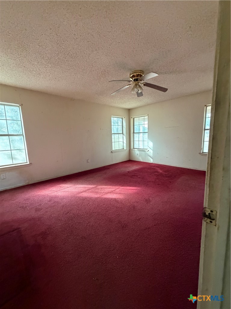 415 Se Main Street Property Photo 5