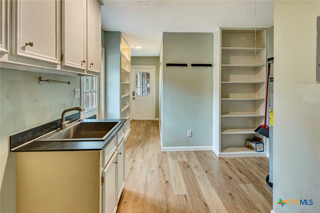 194 Westpark Avenue Property Photo 17