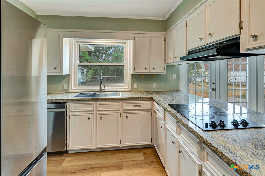 194 Westpark Avenue Property Photo 19