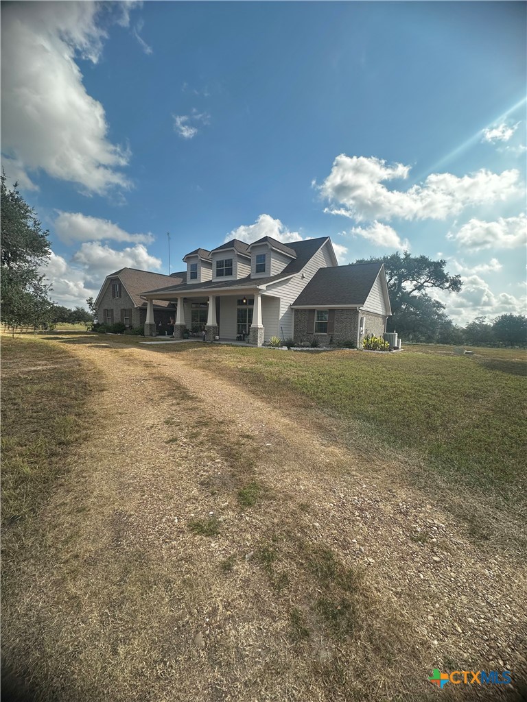 1684 Zengerle Rd Property Photo 4