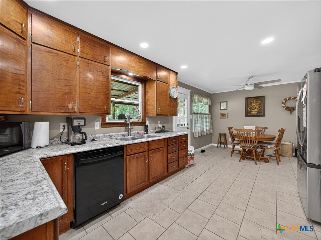 461 Shortys Lane Property Photo 12