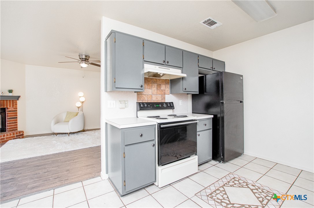 1306 Elke Circle Property Photo 7