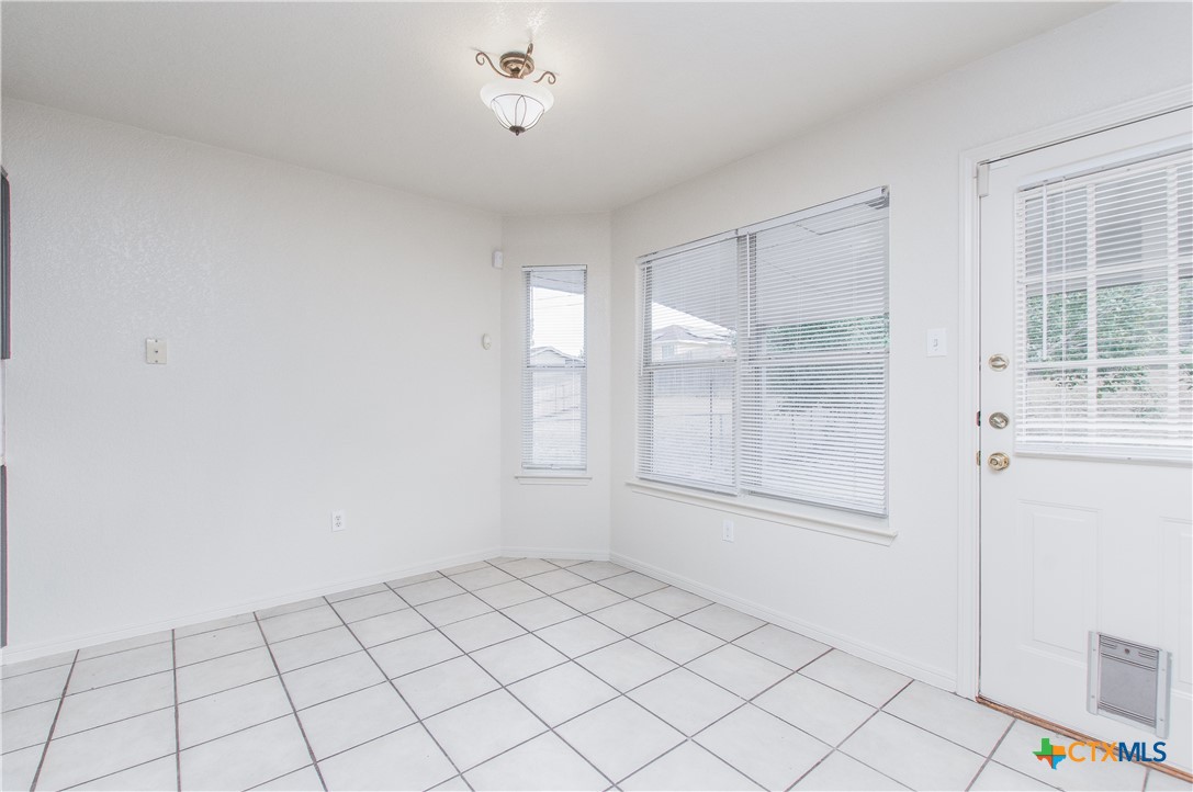 1306 Elke Circle Property Photo 10
