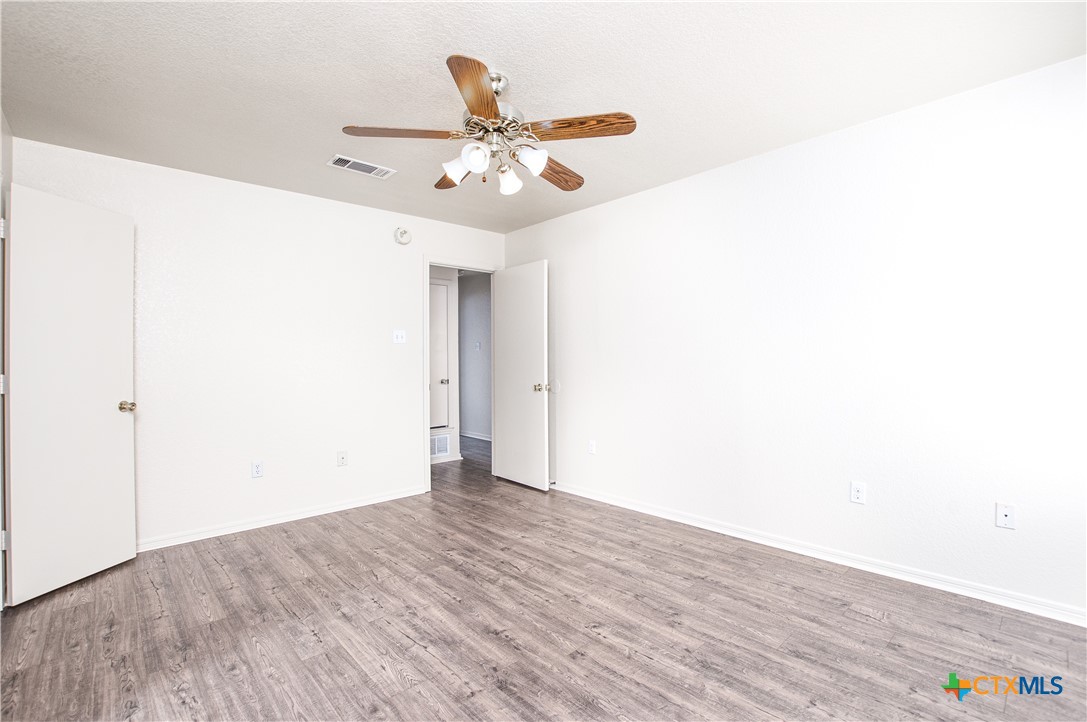1306 Elke Circle Property Photo 21