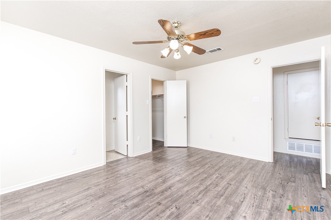 1306 Elke Circle Property Photo 22
