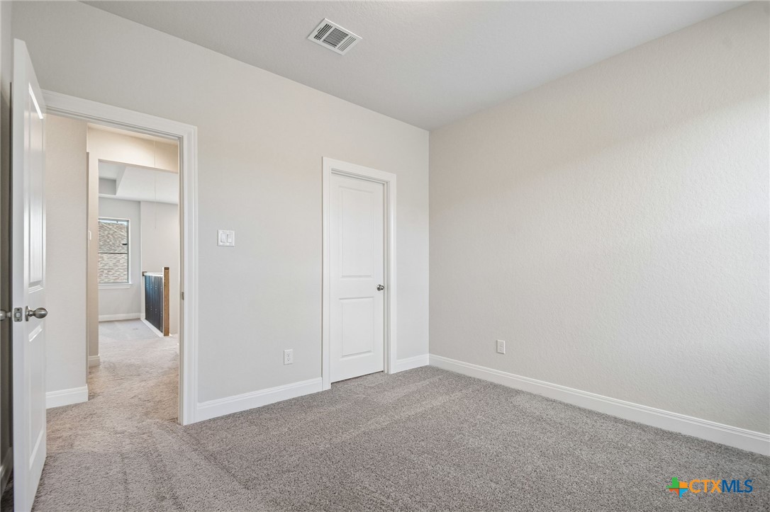 121 Prickly Poppy Loop Property Photo 28