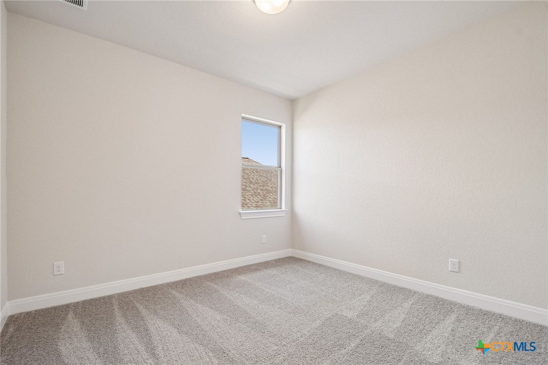 121 Prickly Poppy Loop Property Photo 29