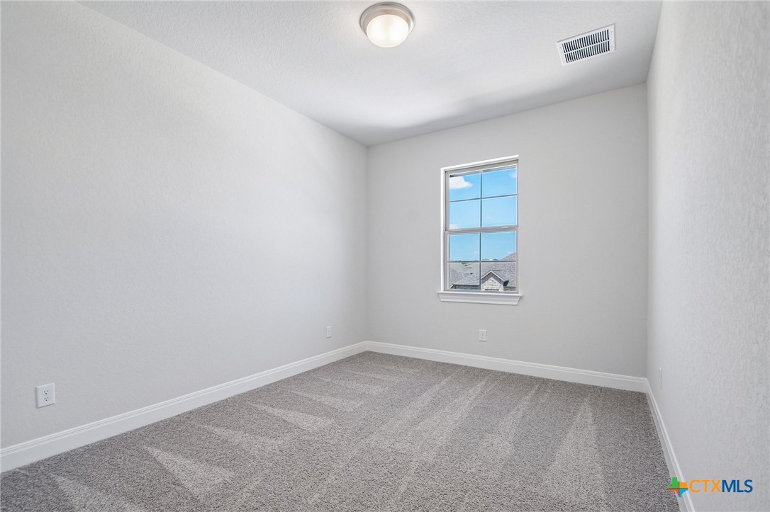 121 Prickly Poppy Loop Property Photo 32