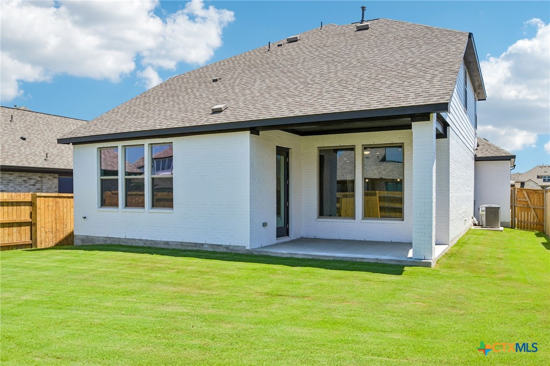 121 Prickly Poppy Loop Property Photo 36