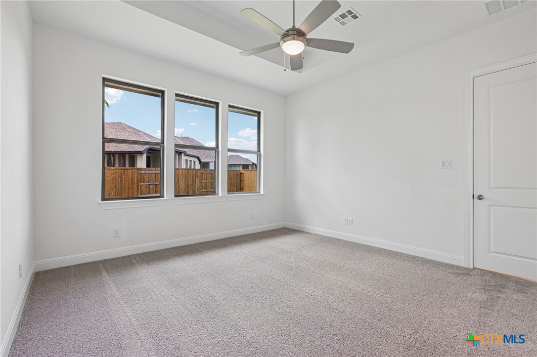 253 Prickly Poppy Loop Property Photo 20