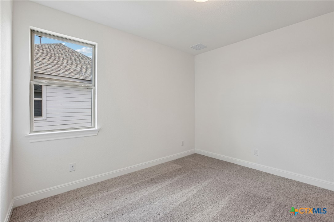 253 Prickly Poppy Loop Property Photo 28