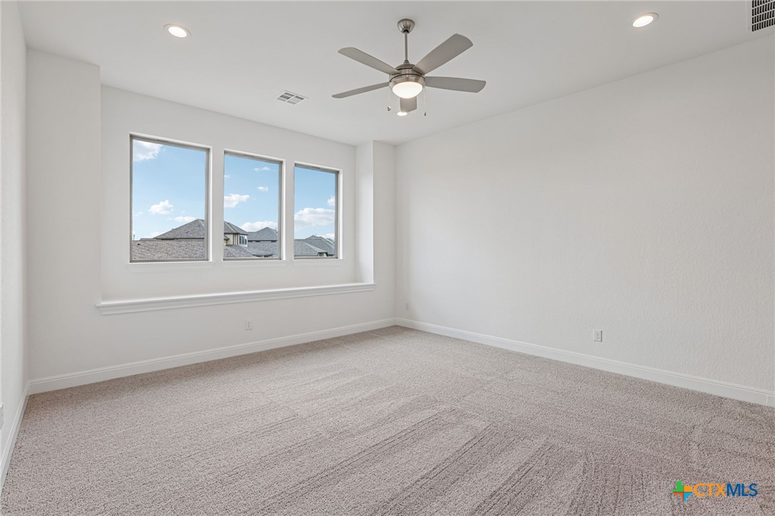253 Prickly Poppy Loop Property Photo 30