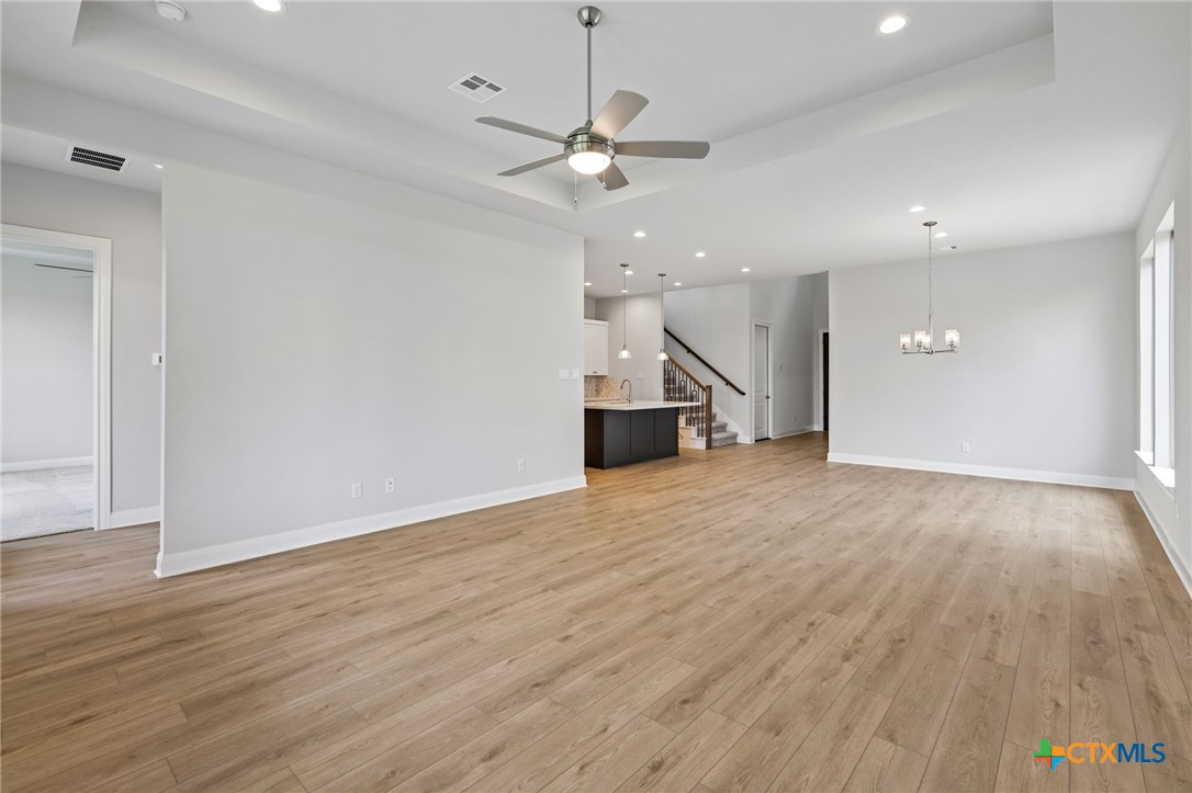 214 Prickly Poppy Loop Property Photo 6