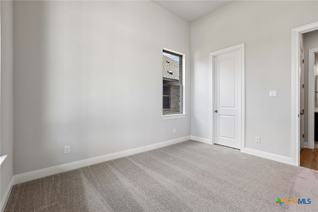 214 Prickly Poppy Loop Property Photo 15