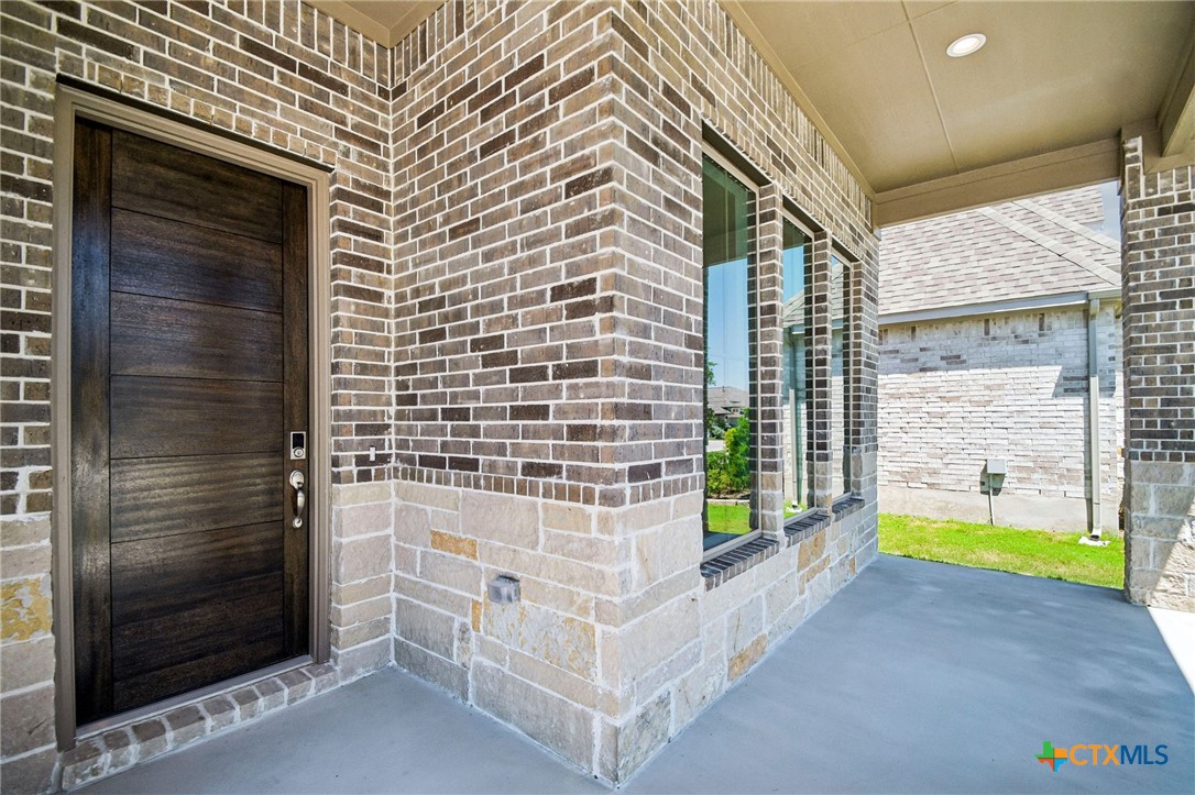 533 Prickly Poppy Loop Property Photo 32