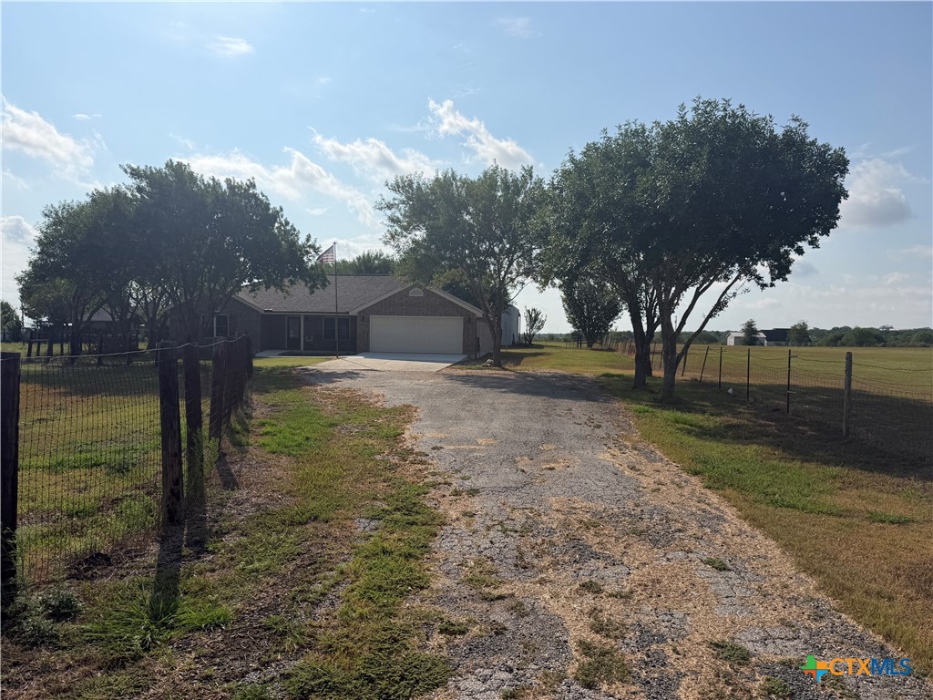 433 W Klein Road Property Photo 2