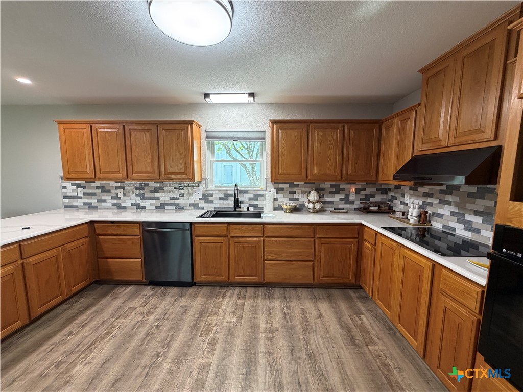 433 W Klein Road Property Photo 10