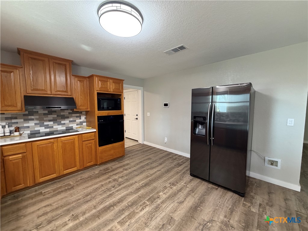 433 W Klein Road Property Photo 11