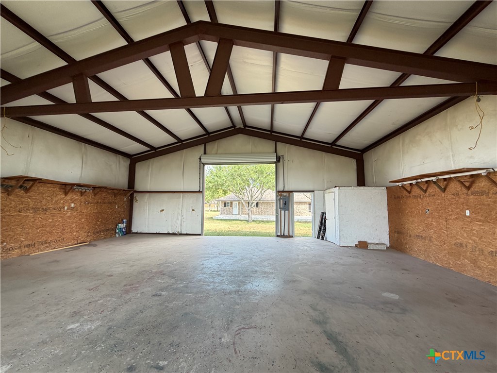 433 W Klein Road Property Photo 27
