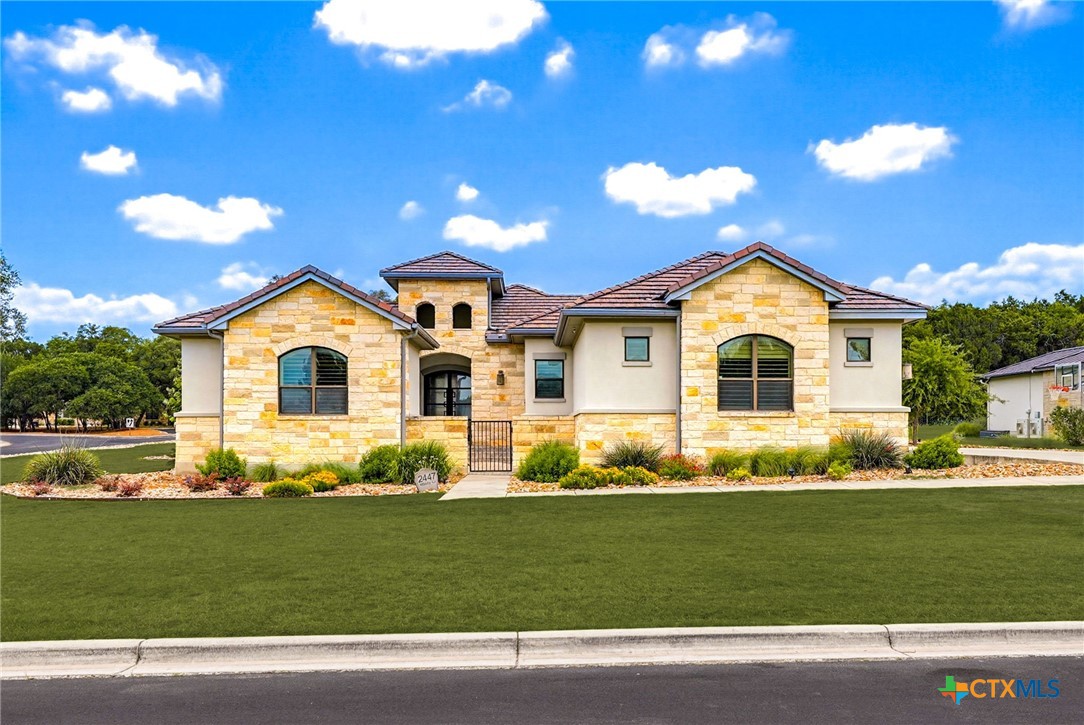 2447 Wallaby Circle Property Photo 1