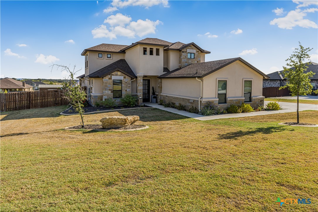 1018 Saddle Bluff Drive Property Photo 1