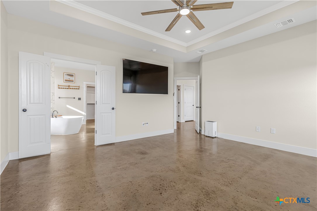 1018 Saddle Bluff Drive Property Photo 25