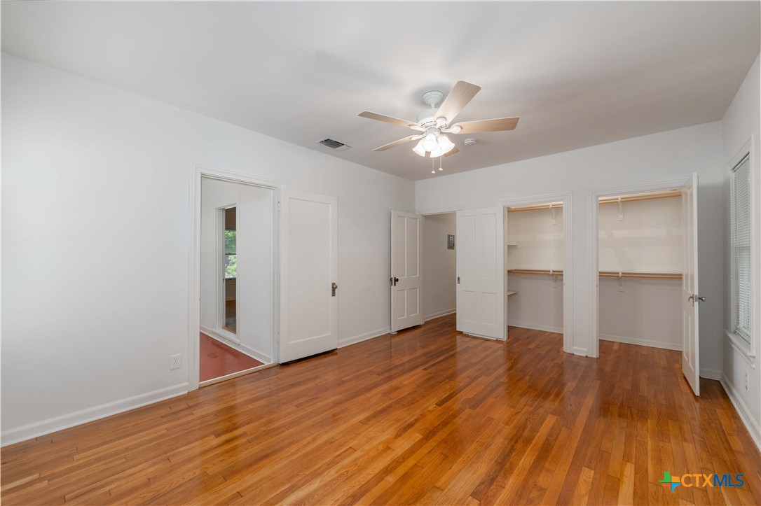 465 S Guenther Avenue Property Photo 11
