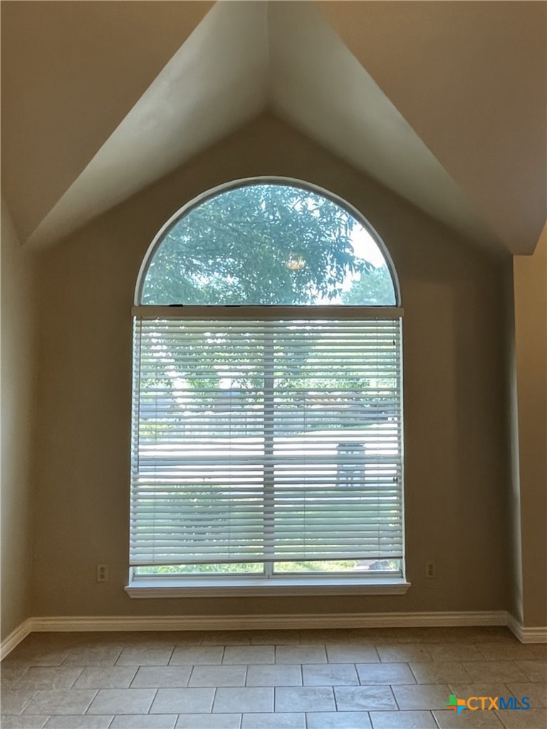 6 Kirkwood Cove Property Photo 6