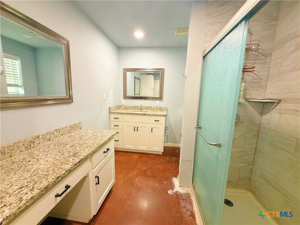 117 S Emma A Property Photo 5