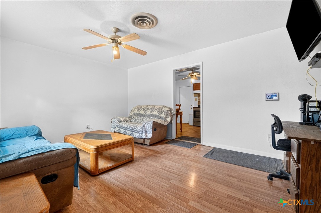 309 Ash Street Property Photo 3